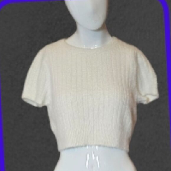 KENDALL & KYLIE Cropped Cream Off White Short Sleeve sz XS - Picture 4 of 5
